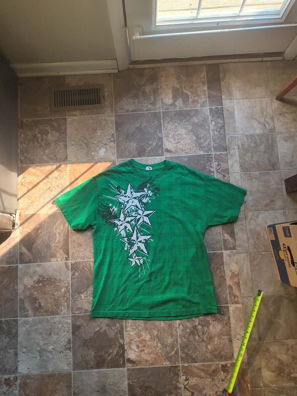Vintage Y2K Alstyle Green T-Shirt with White Stars Graphic Size XL